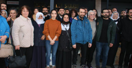 DFG'den 8 aydır ev hapsinde olan gazeteciler için açıklama: Cezalandırma aracına dönüştü