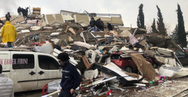 76 kişiye mezar olan Ebrar Sitesi K Blok için 8 kamu görevlisine soruşturma