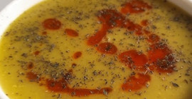 55 yıllık çorbacının lezzet sırrı: Mercimeği meğer böyle pişiriyormuş...