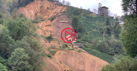 Rize'de heyelan: İki ev toprak altında kaldı, üç ev boşaltıldı