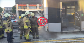 Avcılar'da metrobüs yangını