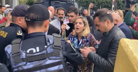 Gözaltındaki Ahmet Özer’in avukat kızına engelleme girişimi