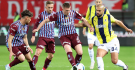 Trabzon'da büyük derbi: Fenerbahçe 90+12 golüyle kazandı