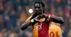 Galatasaray'ın eski yıldızı Bafetimbi Gomis futbolu bırakıyor