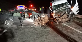 Yozgat'ta minibüsle otomobilin çarpıştı: 3 ölü, 5 yaralı