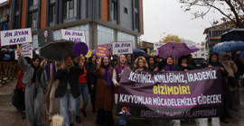 Dersim'de kadınlar kayyıma karşı yürüdü: 'Direnenler kazanacak'