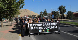 HDK Eşsözcüsü Kenanoğlu: Kayyımlar beton bariyerlerin ardında hapis