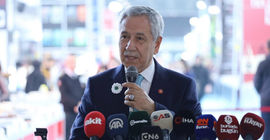 Bülent Arınç Erdoğan'ı protesto ettikleri için 9 kişinin tutuklanmasını eleştirdi