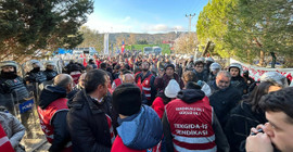 Ankara'ya yürümek isteyen Polonez işçilerine polis müdahalesi: Beş işçi gözaltında