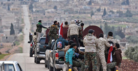 'Suriye güçleri, topçu atışlarına rağmen Afrin'e girdi'