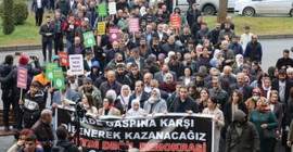 Batman'da DEM Partili meclis üyeleri belediyeye alınmıyor