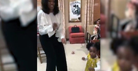 Michelle Obama'dan 2 yaşındaki hayranına dans jesti