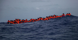 Libya açıklarında 237 göçmen kurtarıldı