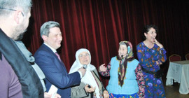 'Kadınsan yaparsın'