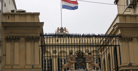 Hollanda ile casus krizi
