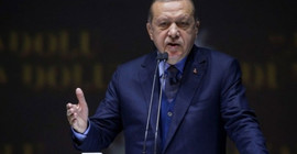 'Erdoğan yüksek sesli hakaretlerle Türkiye'yi büyülüyor'