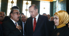 'Ülkede baskı var da bizim gözümüz mü görmüyor!'