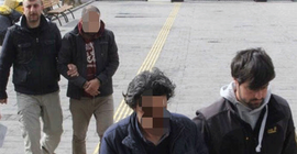 İki polis memuru 98 kilo eroinle yakalandı