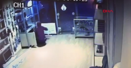 Pişkin hırsızdan el kol hareketi