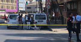 Seyir halindeki araca silahlı saldırı: 1 ölü, 1 yaralı