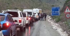 Arama noktaları nedeniyle 45 dakikalık yol 6 saate çıktı