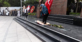 HDP'nin çelengini parçalayıp üzerinde zıpladı