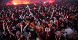 Hem şampiyon oldu, hem rekor gelir sağladı