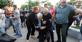 Aşırı sağcılar Selanik Belediye Başkanı'na saldırdı