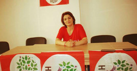 HDP'li vekillerle fotoğraf çektirmek suç sayıldı