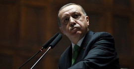 FT: AKP listesinin Erdoğan'ın seçim kaygısını yansıttığına inanılıyor