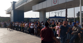 İşçiler hükümetin yasağına rağmen greve başladı
