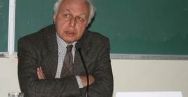 'Dış komplonun olduğunu iddia etmek abes'