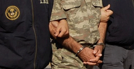 25 asker gözaltına alındı