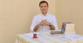 Demirtaş'tan Ahmet Hakan'a: Gülün diye atmıyorum tweetleri