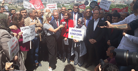 Kaftancıoğlu'ndan kentsel dönüşüm mağdurlarına destek