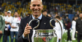 Zidane 3 şampiyonluktan sonra istifa etti