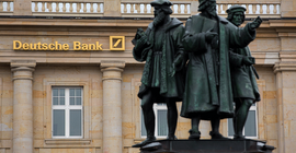 Deutsche Bank, her geçen gün eriyor