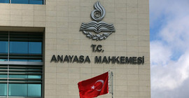 Ahmet Kaya dinleyen esnafı döven polise ceza