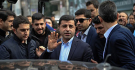 Demirtaş'tan Suruç açıklaması: Hiçbir şey, insan canından daha kıymetli olamaz