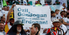 'Özil ile Gündoğan, Erdoğan'ın yanında oynasın'