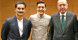 Irkçı parti: Özil ve Gündoğan Dünya Kupası'nda oynamasın