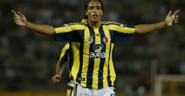 Van Hooijdonk Fenerbahçe'ye geri dönebilir