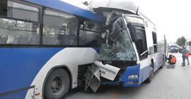 Ankara'da iki belediye otobüsü çarpıştı: 1 ölü, 16 yaralı
