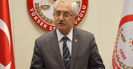 YSK Başkanı Sadi Güven saat verdi