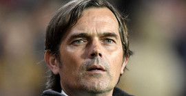 Fenerbahçe Phillip Cocu için imza töreni düzenliyor