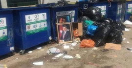 Davutoğlu'nu çöpe attılar