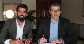 Volkan Demirel, Fenerbahçe'de kaldı