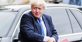 İngiltere Dışişleri Bakanı Johnson istifa etti