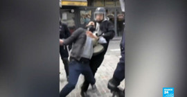 Macron'un gösterici döven eski koruması gözaltında