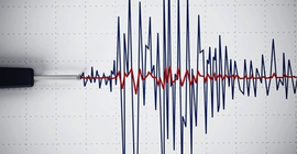 İran'da şiddetli deprem